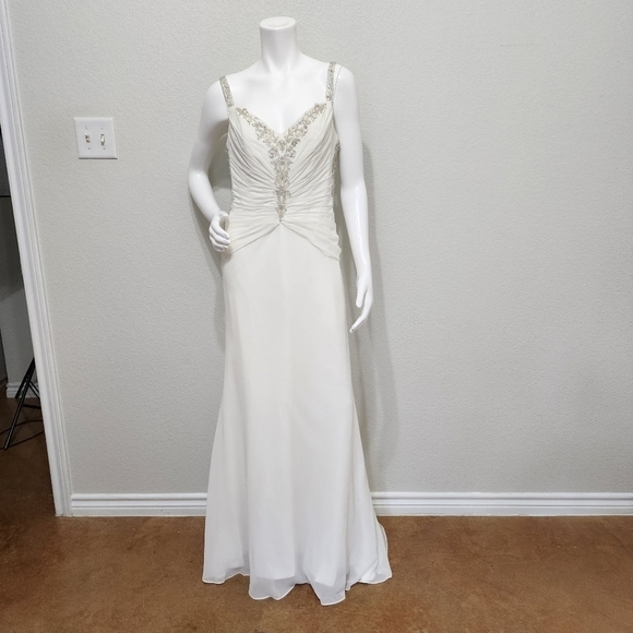 NWT Alfred Angelo Ivory Metallic Modern Fit Wedding Gown Size 10 - Picture 1 of 12